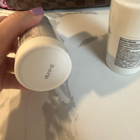 Donna Karan Cashmere Mist Deodorant Sealed NEW - Picture 7 of 9